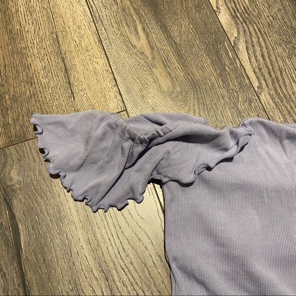 Aritzia Off the Shoulder Bodysuit - Picture 3 of 5